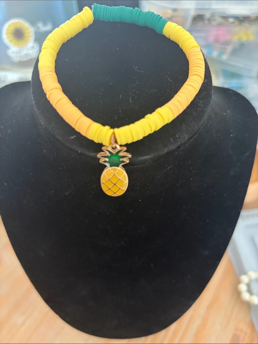 Pineapple Charm Beaded Stretch Bracelet - Yellow & Green
